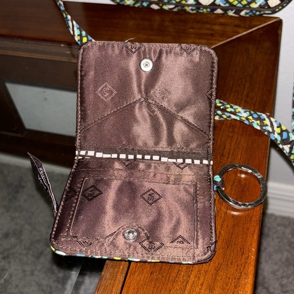 Vera Bradley rain forest crossbody with matching wallet - Picture 2 of 3